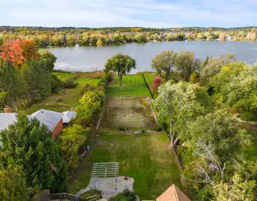 
27 Drumern Cres <a href='https://luckyalan.com/community.php?community=Richmond Hill:North Richvale'>North Richvale, Richmond Hill</a> 3 beds 4 baths 2 garage $1.08M