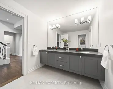 8312 Kipling Ave <a href='https://luckyalan.com/community.php?community=Vaughan:West Woodbridge'>West Woodbridge, Vaughan</a> 3 beds 3 baths garage $724.999K