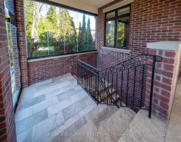 321 Skopit Rd <a href='https://luckyalan.com/community.php?community=Richmond Hill:Crosby'>Crosby, Richmond Hill</a> 3 beds 2 baths 1 garage $1.088M