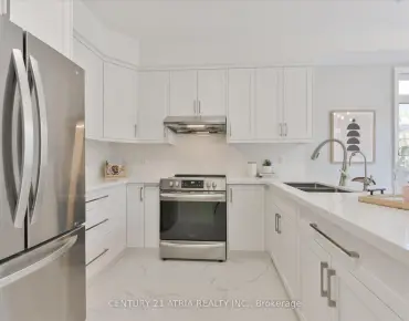 84 Pavlova Cres <a href='https://luckyalan.com/community.php?community=Richmond Hill:Oak Ridges'>Oak Ridges, Richmond Hill</a> 3 beds 3 baths 1 garage $1.15M