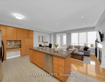 17 Holst Ave <a href='https://luckyalan.com/community.php?community=Markham:Berczy'>Berczy, Markham</a> 4 beds 3 baths 1 garage $1.368M