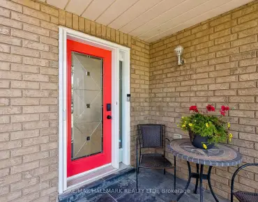 
22 Benoit St <a href='https://luckyalan.com/community.php?community=Vaughan:Vellore Village'>Vellore Village, Vaughan</a> 3 beds 4 baths 2 garage $958K