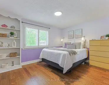 61 Trothen Circ Markham Village, Markham 3 beds 4 baths 2 garage $1.088M