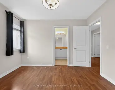 
4 Sand Hill Mews <a href='https://luckyalan.com/community.php?community=Vaughan:Patterson'>Patterson, Vaughan</a> 3 beds 3 baths 1 garage $899K