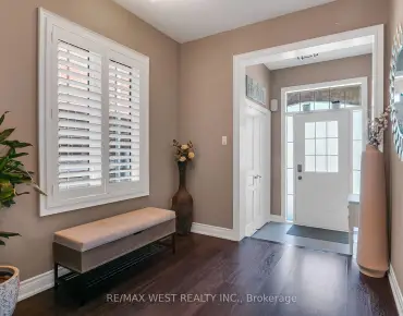 8519 Islington Ave Islington Woods, Vaughan  beds  baths  garage $949.9K