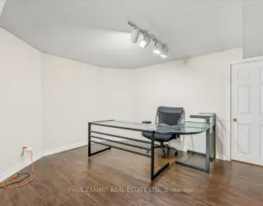 
8 Beckett Ave <a href='https://luckyalan.com/community.php?community=Markham:Berczy'>Berczy, Markham</a> 5 beds 5 baths 1 garage $1.488M