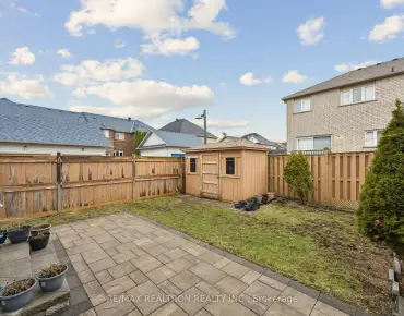 18 Davidoff St <a href='https://luckyalan.com/community.php?community=Markham:Wismer'>Wismer, Markham</a> 3 beds 4 baths 1 garage $1.29M