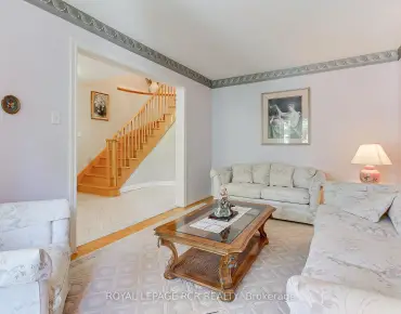 
171 Rosedale Heights Dr <a href='https://luckyalan.com/community.php?community=Vaughan:Uplands'>Uplands, Vaughan</a> 4 beds 4 baths 2 garage $1.528M