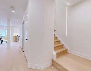 
25 Longwood Ave <a href='https://luckyalan.com/community.php?community=Richmond Hill:Oak Ridges'>Oak Ridges, Richmond Hill</a> 3 beds 3 baths 1 garage $998K