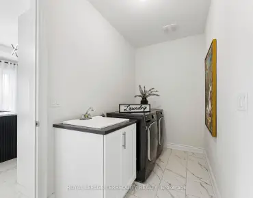 
10 Collie Cres Stouffville, Whitchurch-Stouffville 4 beds 3 baths 2 garage $1.249M