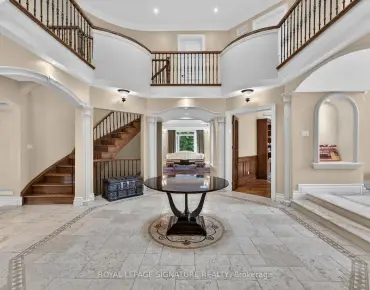 166 WELDRICK Rd <a href='https://luckyalan.com/community.php?community=Richmond Hill:North Richvale'>North Richvale, Richmond Hill</a> 4 beds 2 baths 1 garage $0.001K