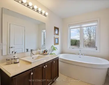 166 WELDRICK Rd <a href='https://luckyalan.com/community.php?community=Richmond Hill:North Richvale'>North Richvale, Richmond Hill</a> 4 beds 2 baths 1 garage $0.001K
