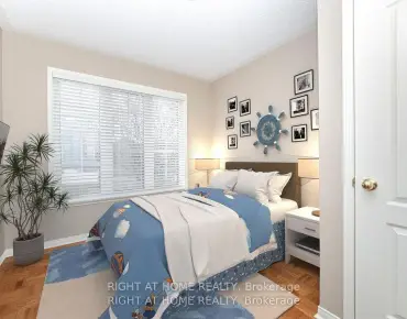 910 Oaktree Cres Summerhill Estates, Newmarket 4 beds 4 baths 1 garage $859K
