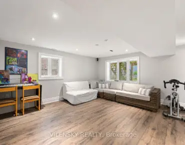 60 Harmony Rd <a href='https://luckyalan.com/community.php?community=Vaughan:Patterson'>Patterson, Vaughan</a> 3 beds 3 baths 1 garage $999K