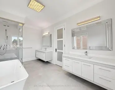 423 Lynett Cres <a href='https://luckyalan.com/community.php?community=Richmond Hill:Crosby'>Crosby, Richmond Hill</a> 4 beds 3 baths 1 garage $899K