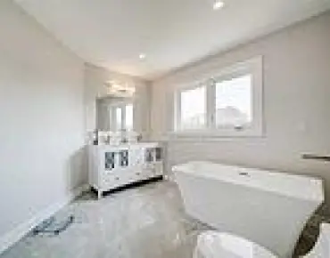 
53B Puccini Dr <a href='https://luckyalan.com/community.php?community=Richmond Hill:Oak Ridges'>Oak Ridges, Richmond Hill</a> 5 beds 5 baths 3 garage $3.299M
