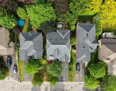 
Forsyth Farm  Stouffville, Whitchurch-Stouffville 4 beds 4 baths 2 garage $1.268M