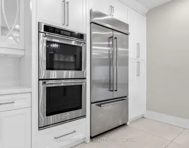 8519 Islington Ave Islington Woods, Vaughan  beds  baths  garage $949.9K