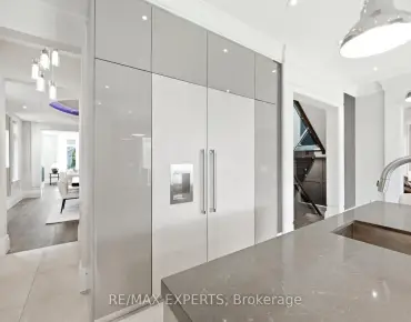 
94 Roxana Ave <a href='https://luckyalan.com/community.php?community=Vaughan:West Woodbridge'>West Woodbridge, Vaughan</a> 4 beds 5 baths 2 garage $1.59M