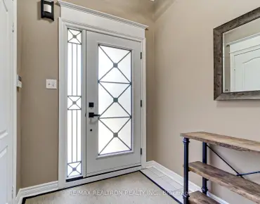 99 Widdifield Ave Armitage, Newmarket 4 beds 4 baths 1 garage $998K