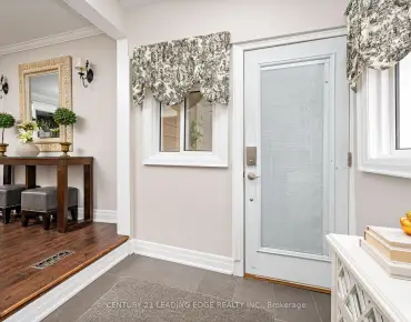 7 Fairlawn Ave <a href='https://luckyalan.com/community.php?community=Markham:Berczy'>Berczy, Markham</a> 4 beds 4 baths 1 garage $1.388M