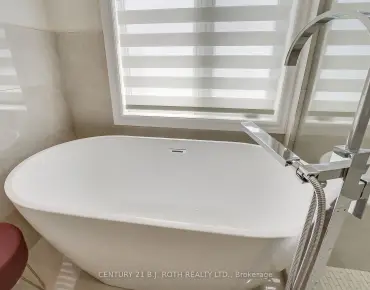 11 Palace Crt <a href='https://luckyalan.com/community_CN.php?community=Richmond Hill:Doncrest'>Doncrest, Richmond Hill</a> 4 beds 5 baths 2 garage $2.68M