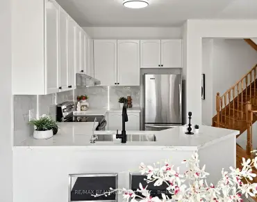 
Mayvern Cres <a href='https://luckyalan.com/community.php?community=Richmond Hill:North Richvale'>North Richvale, Richmond Hill</a> 3 beds 3 baths 2 garage $1.249M