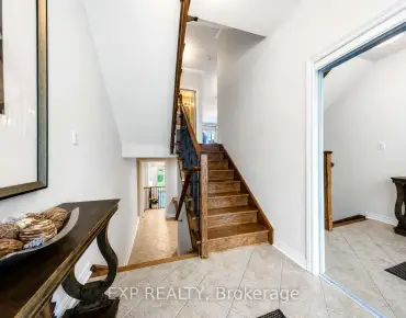 16 Craigvale St <a href='https://luckyalan.com/community.php?community=Vaughan:Patterson'>Patterson, Vaughan</a> 4 beds 6 baths 2 garage $1.9M