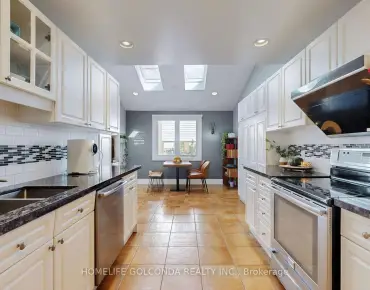 
Amos  <a href='https://luckyalan.com/community.php?community=Markham:Greensborough'>Greensborough, Markham</a> 4 beds 3 baths 2 garage $1.578M