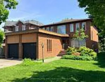 
11 Horizon Crt <a href='https://luckyalan.com/community.php?community=Richmond Hill:Doncrest'>Doncrest, Richmond Hill</a> 5 beds 6 baths 2 garage $2.298M