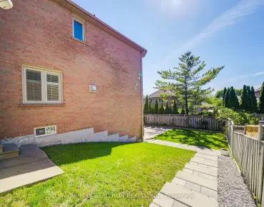 32 Dumfries Dr Cachet, Markham 4 beds 5 baths 3 garage $2.38M