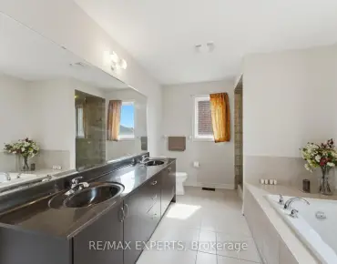 847 Memorial Circ Stonehaven-Wyndham, Newmarket 4 beds 4 baths 2 garage $1.48M
