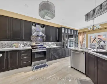 88 Dawn Hill Trl Bayview Fairway-Bayview Country Club Estates, Markham 3 beds 4 baths 2 garage $1.798M