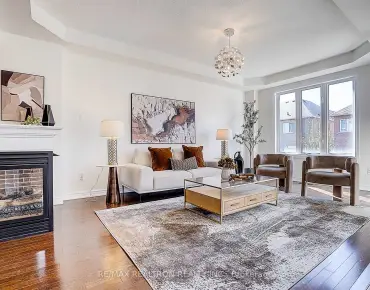 
Duncan  <a href='https://luckyalan.com/community.php?community=Richmond Hill:Langstaff'>Langstaff, Richmond Hill</a> 3 beds 5 baths 2 garage $3.181M