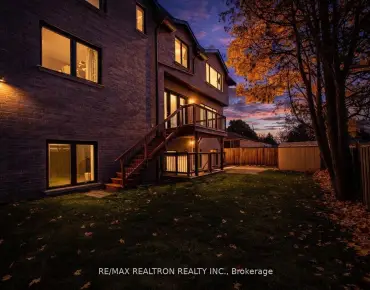 
Peninsula  <a href='https://luckyalan.com/community.php?community=Richmond Hill:Rouge Woods'>Rouge Woods, Richmond Hill</a> 4 beds 5 baths 2 garage $1.389M