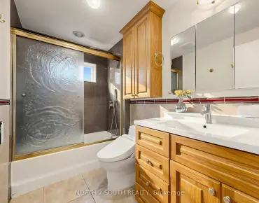 
72 Current Dr Rural Richmond Hill, Richmond Hill 4 beds 5 baths 2 garage $1.899M