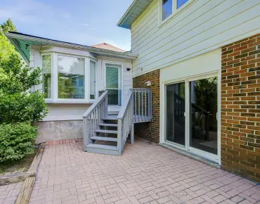 30 Willowgate Dr Bullock, Markham 5 beds 4 baths 2 garage $2.788M