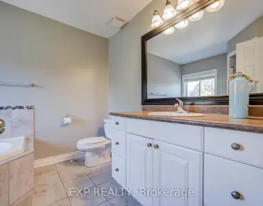 451 Simcoe St Central Newmarket, Newmarket 4 beds 3 baths garage $1.159M