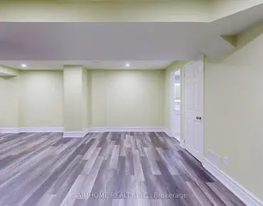 36 Liebeck Cres <a href='https://luckyalan.com/community.php?community=Markham:Unionville'>Unionville, Markham</a> 5 beds 4 baths 2 garage $1.9M

