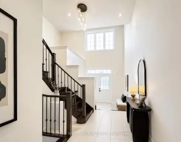 
85 Butterfield Cres <a href='https://luckyalan.com/community.php?community=Vaughan:Maple'>Maple, Vaughan</a> 4 beds 5 baths 2 garage $1.65M
