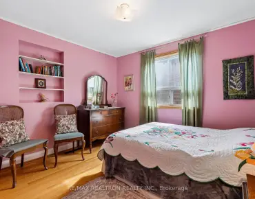 57 Jefferson Side Road Jefferson, Richmond Hill 3 beds 4 baths 2 garage $949.99K