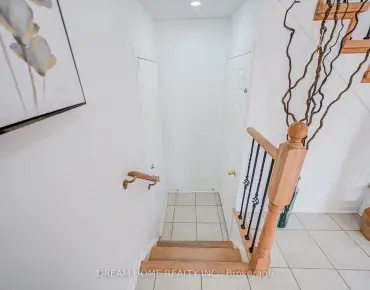 
14 Portree Cres <a href='https://luckyalan.com/community.php?community=Markham:Royal Orchard'>Royal Orchard, Markham</a> 5 beds 5 baths 2 garage $2M