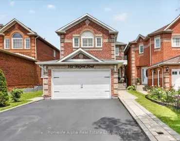 132 Mumbai Dr <a href='https://luckyalan.com/community.php?community=Markham:Middlefield'>Middlefield, Markham</a> 3 beds 3 baths 1 garage $949.99K