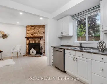 43 Newbury Dr Bristol-London, Newmarket 3 beds 2 baths garage $749.888K