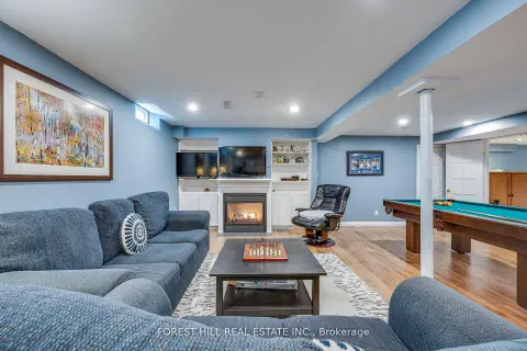 Aurora Aurora Highlands community 4 Milgate Pl For Sale