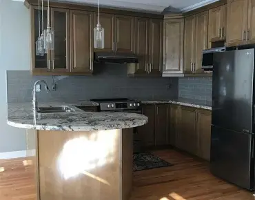 32 Romance Dr <a href='https://luckyalan.com/community.php?community=Richmond Hill:Rouge Woods'>Rouge Woods, Richmond Hill</a> 3 beds 4 baths 1 garage $999.9K
