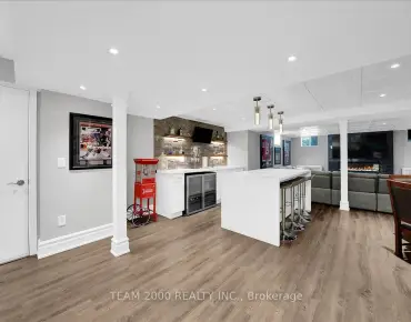 202 Matthew Dr East Woodbridge, Vaughan 3 beds 4 baths 1 garage $1.1M