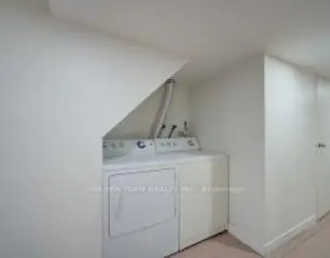 133 Romfield Crct Royal Orchard, Markham 3 beds 4 baths 1 garage $1.1M