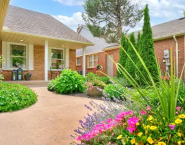 263 John Bowser Cres Glenway Estates, Newmarket 3 beds 3 baths 2 garage $1.19M