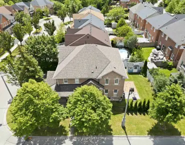 8 Townwood Dr Jefferson, Richmond Hill 3 beds 3 baths 1 garage $1.07M